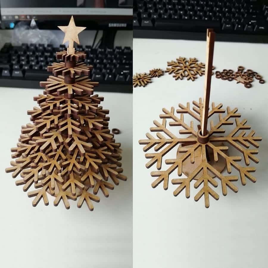 Christmas Tree of Snowflakes with Star on Top Laser Cut File