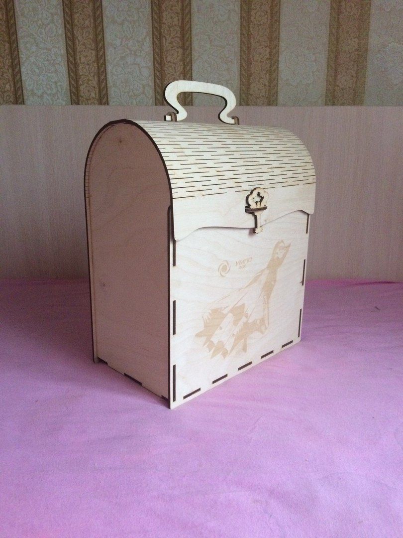 Plywood Treasure Chest Box with Handle Laser Cut File