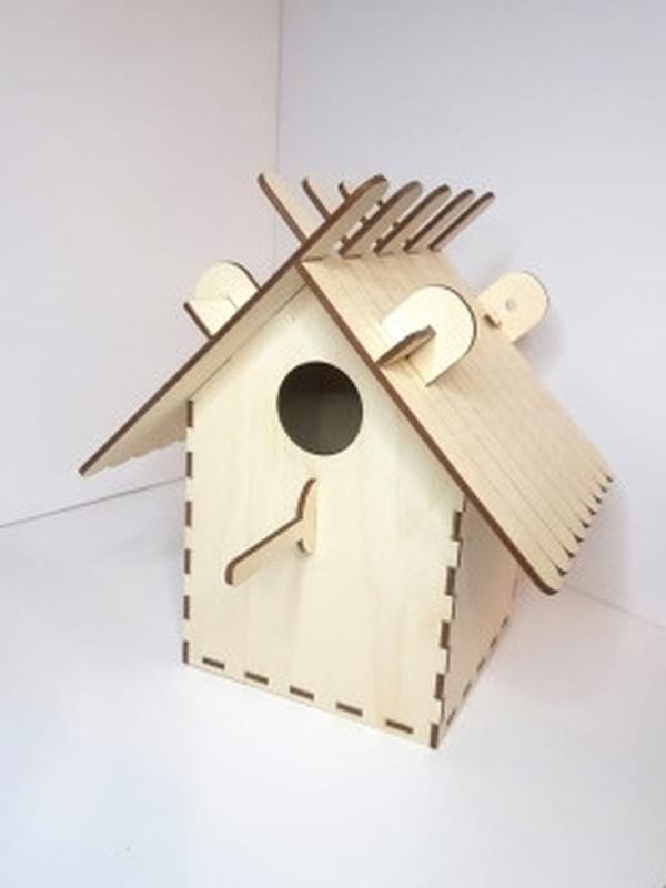 Wooden Backyard Birdhouse Laser Cut File