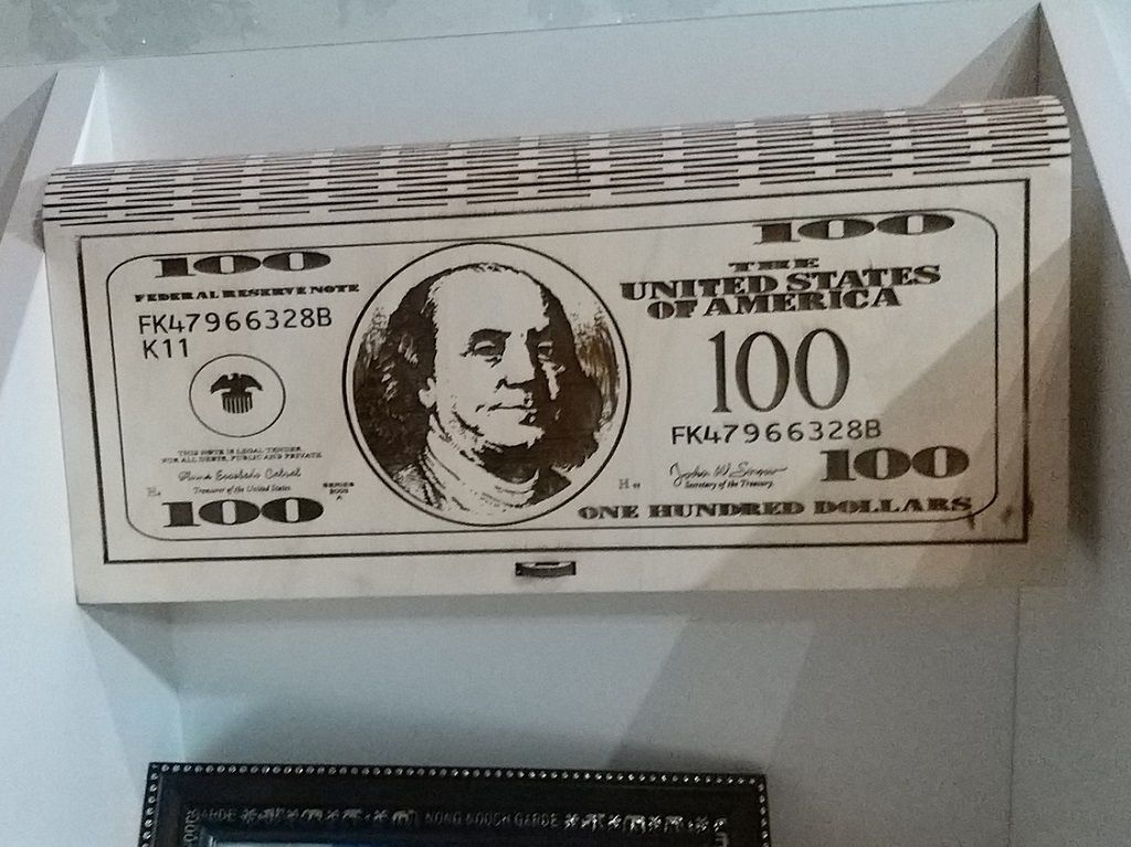 100 Dollar Bill Money Holder Gift Box Laser Cut File