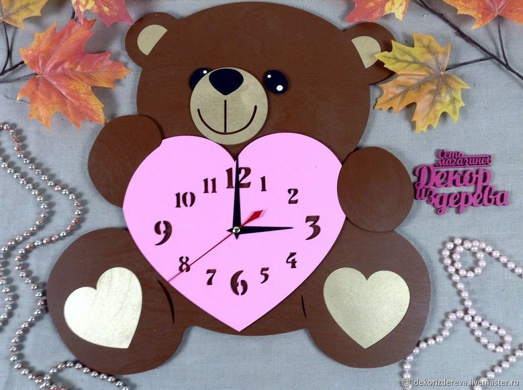Cute Bear Holding Heart Clock with Stand Laser Cut File