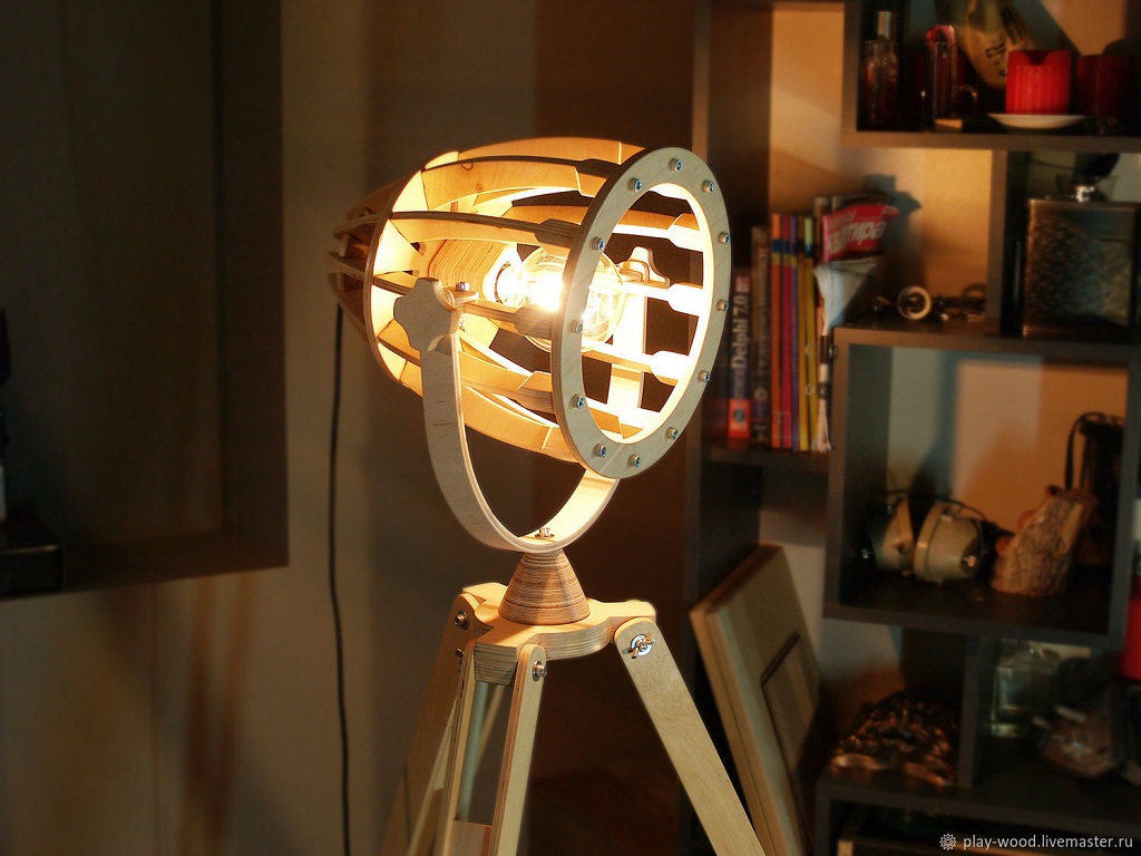 Laser Cut Adjustable Tripod Floor Lamp CDR File