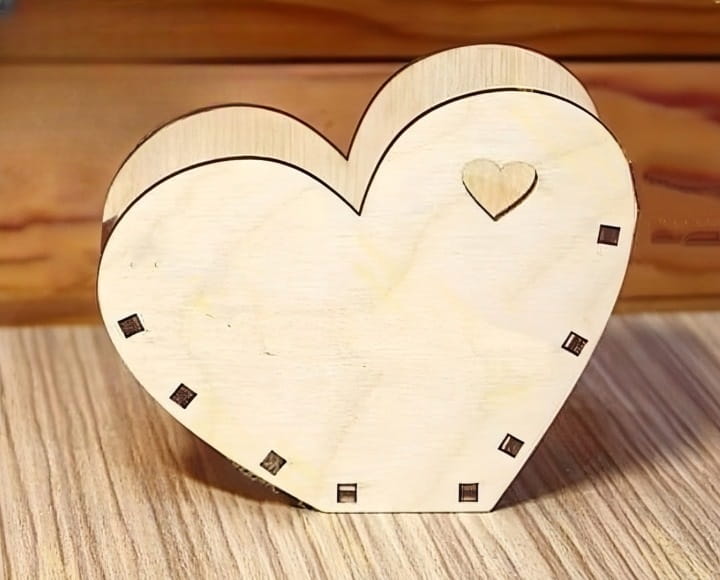 Laser Cut Heart Flower Gift Basket for Valentine Day