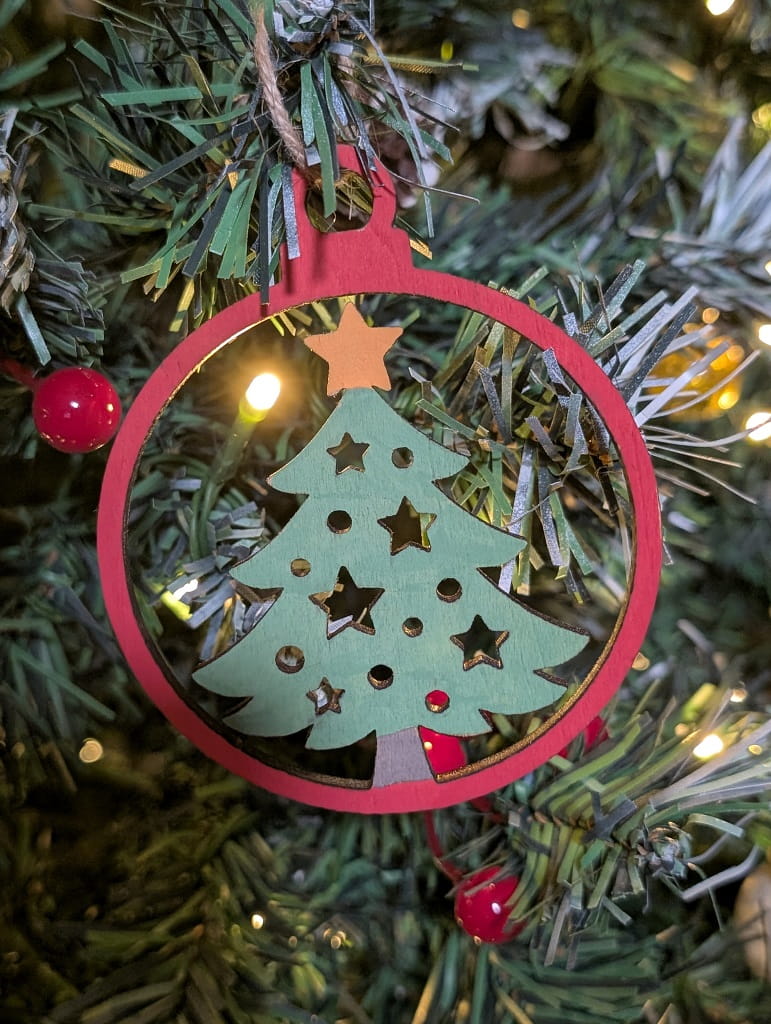Laser Cut Christmas Tree Hanging Ball Ornament
