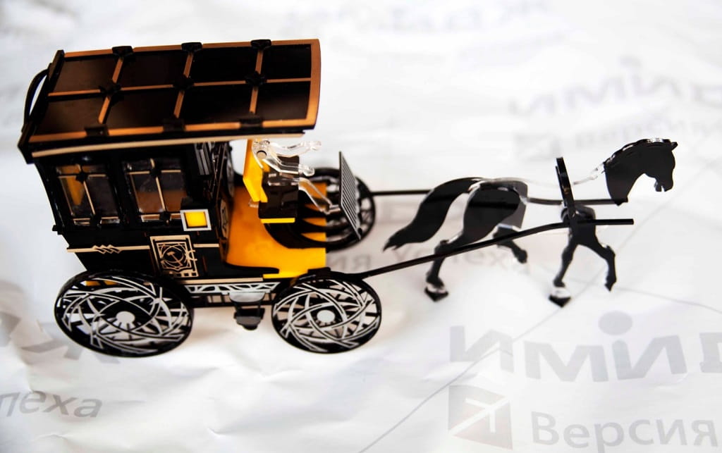 Laser Cut Royal Horse Drawn Carriage Wooden Model Puzzle Kit