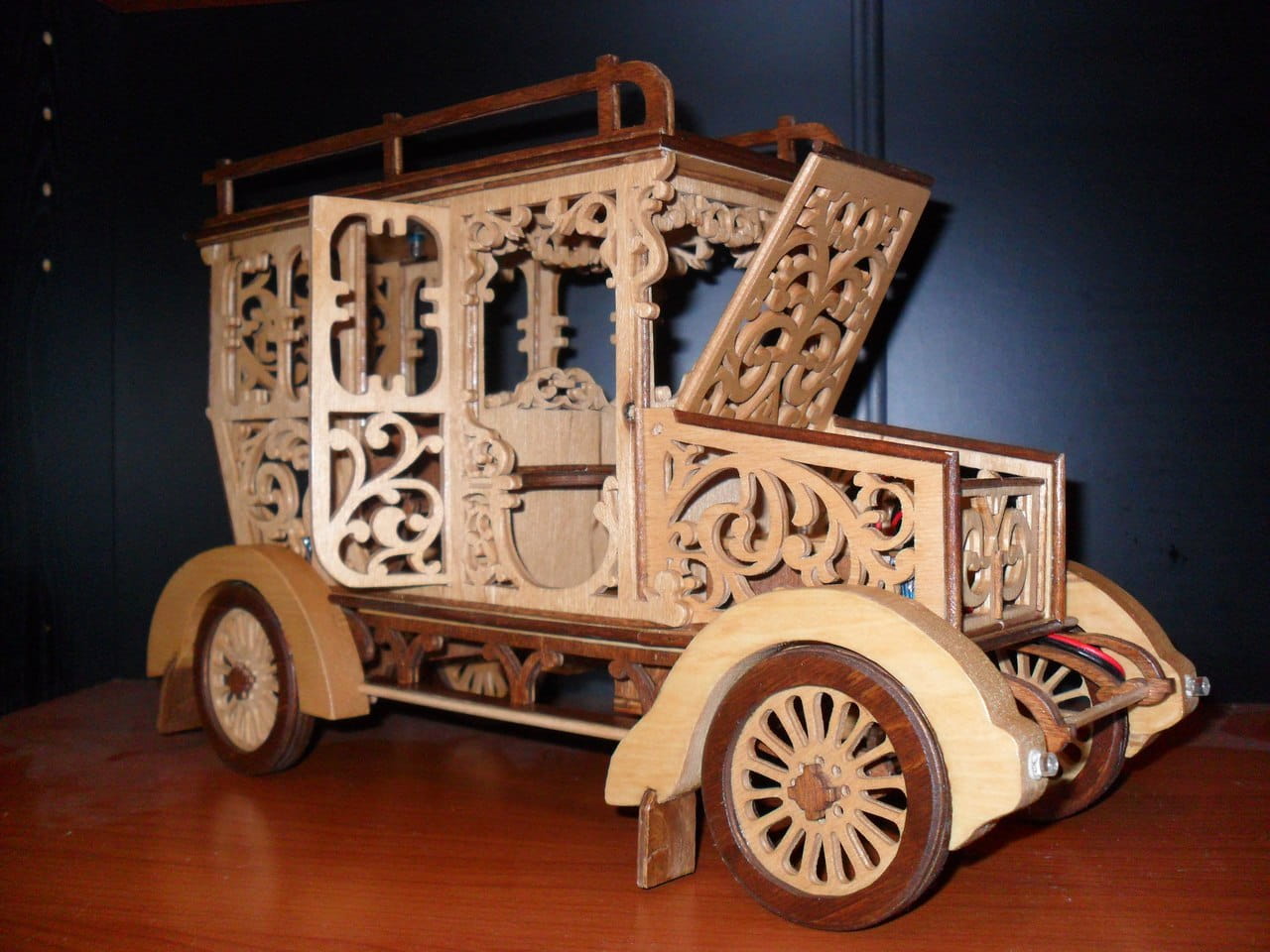 Laser Cut Victorian Brougham Carriage 3D Wooden Model Puzzle