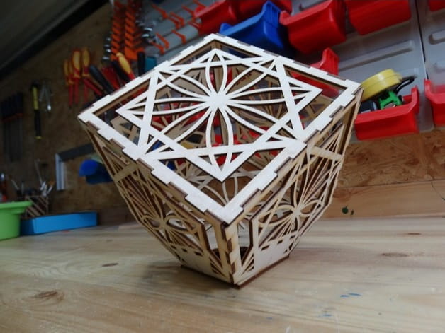 Laser Cut Wooden Cube Shadow Lamp
