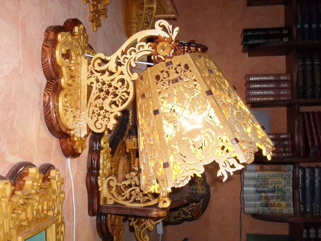 Laser Cut Scroll Saw Pattern Decorative Wall Lamp