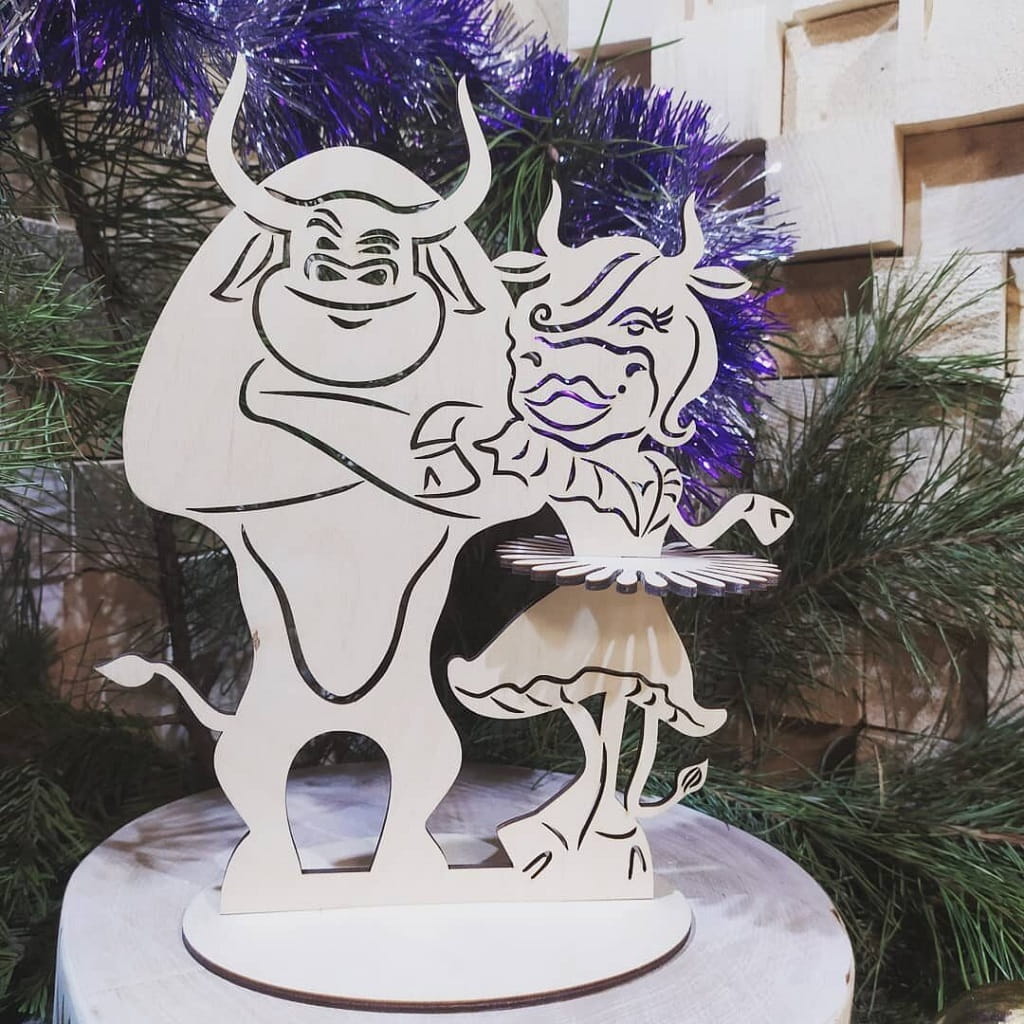 Laser Cut Bull and Cow Napkin Holder | Dining Table Decor