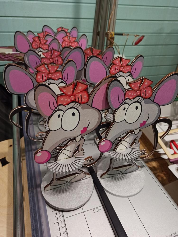 Laser Cut Wooden Cartoon Mouse Napkin Holder