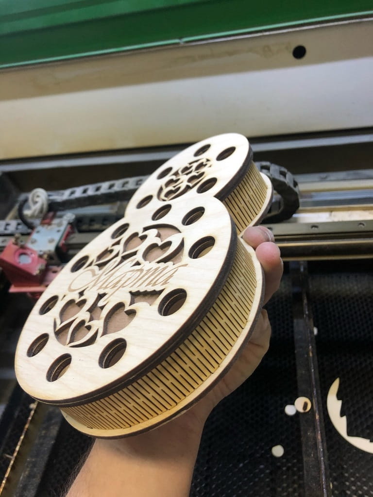 Laser Cut Number 8 Womens Day Gift Box
