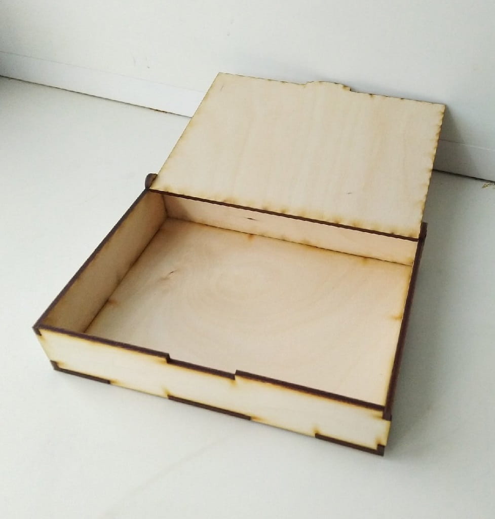 Laser Cut Gift Box with Engraved 8 March Tulip Design for Womens Day