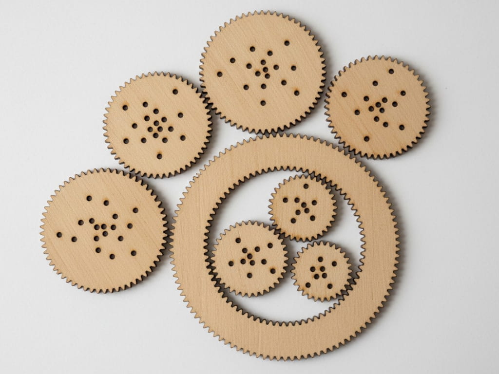Laser Cut Spirograph Drawing Toy Set Creative Geometric Gear Design