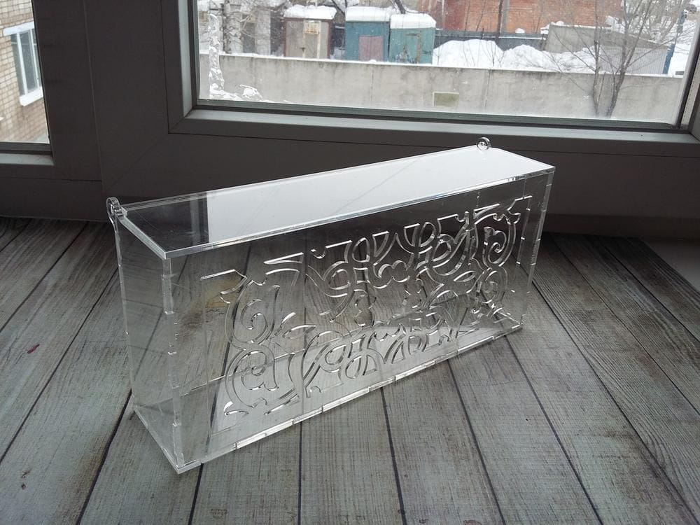 Laser Cut Acrylic Box with Decorative Lid