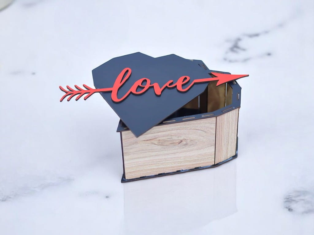 Laser Cut Valentines Day Heart Gift Box