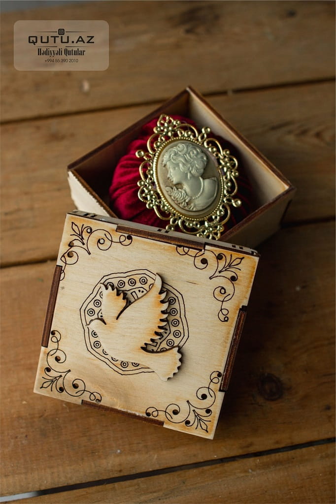 Laser Cut Vintage Wooden Jewelry Box