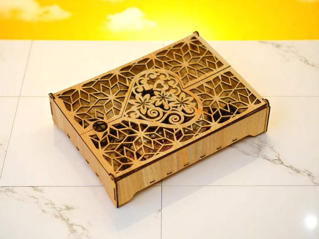 Laser Cut Jewelry Box Gift Box with Heart Design on Lid