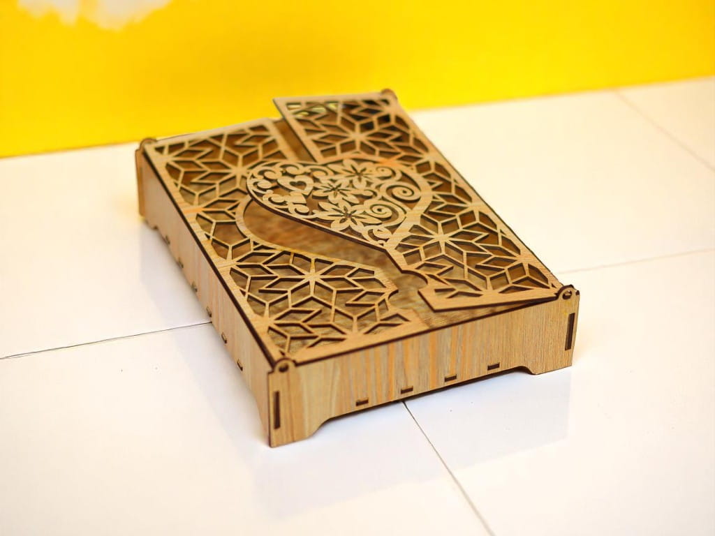 Laser Cut Jewelry Box Gift Box with Heart Design on Lid
