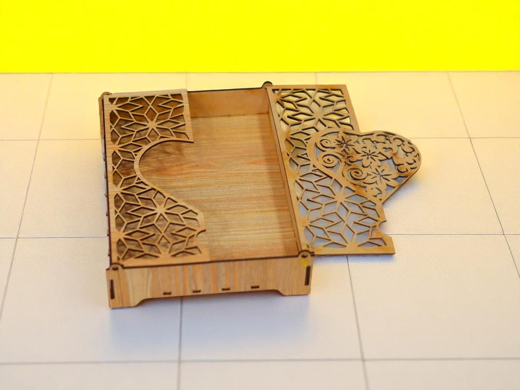 Laser Cut Jewelry Box Gift Box with Heart Design on Lid