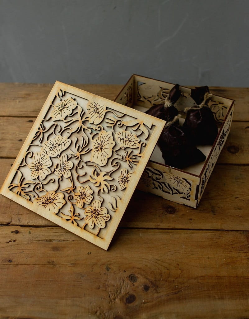 Laser Cut Wooden Decorative Gift Box with Floral Lid Design