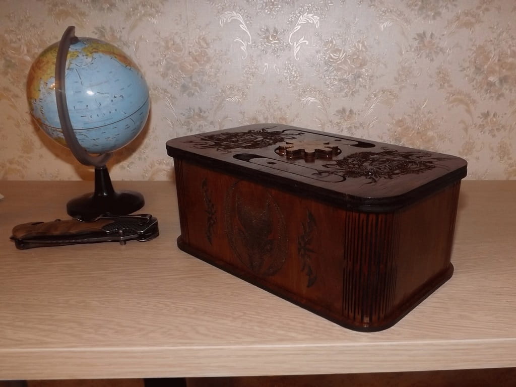 Laser Cut Wooden Keepsake Box with Mechanical Lock