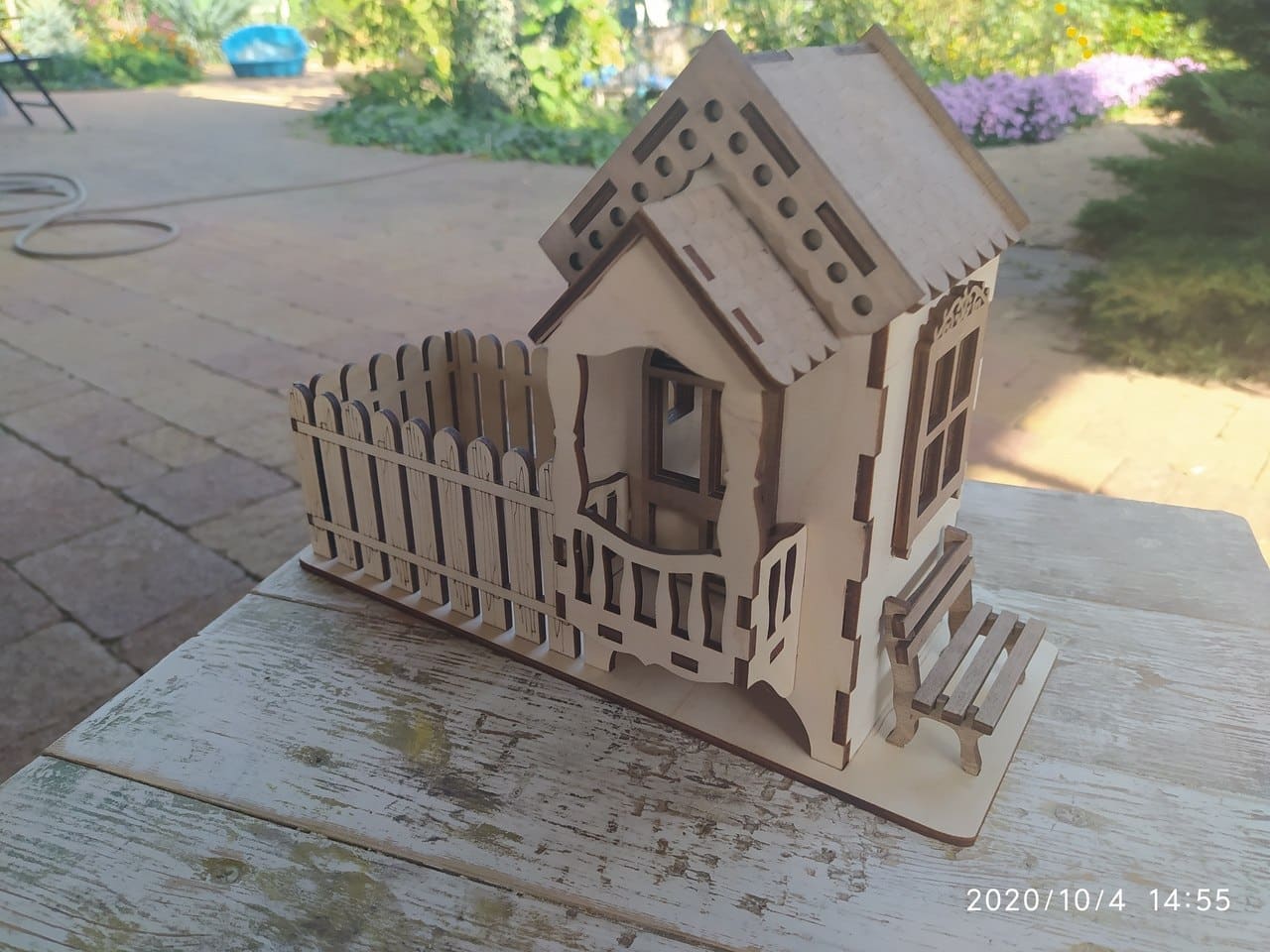 Wooden Tea Bag House with Garden 4mm Laser Cut File