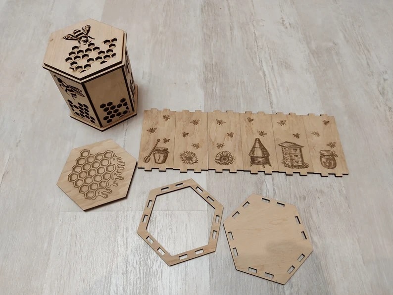 Wooden Box for Honey Jars with Wood Engraving Collection Laser Cut File