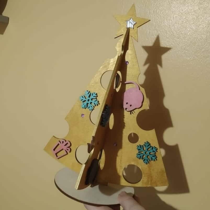 Mini Interlocking Christmas Tree Decor with Mouse and Snowflakes Laser Cut File