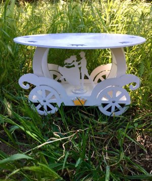 Laser Cut Carriage Cake Stand with Couple