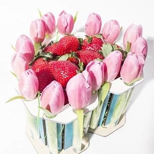 Laser Cut Heart Shaped Flower Bouquet Favor Box