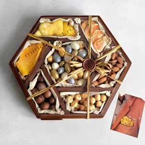 Wooden Hexagon Dried Fruit, Nuts and Treats Gift Tray Laser Cut File