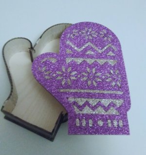 Wooden Mitten Gift Box for Christmas Laser Cut File