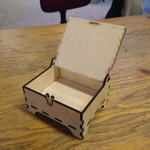 Wooden Square Storage Box with Hinged Lid Laser Cut File